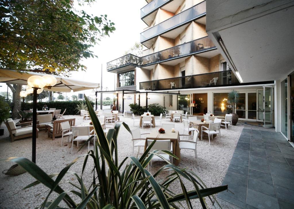 Hotel Airone Rimini Exterior photo